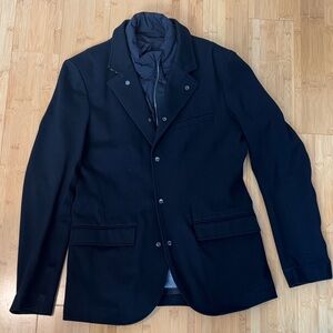 Kit and Ace Black Sports Blazer with removable down liner detail